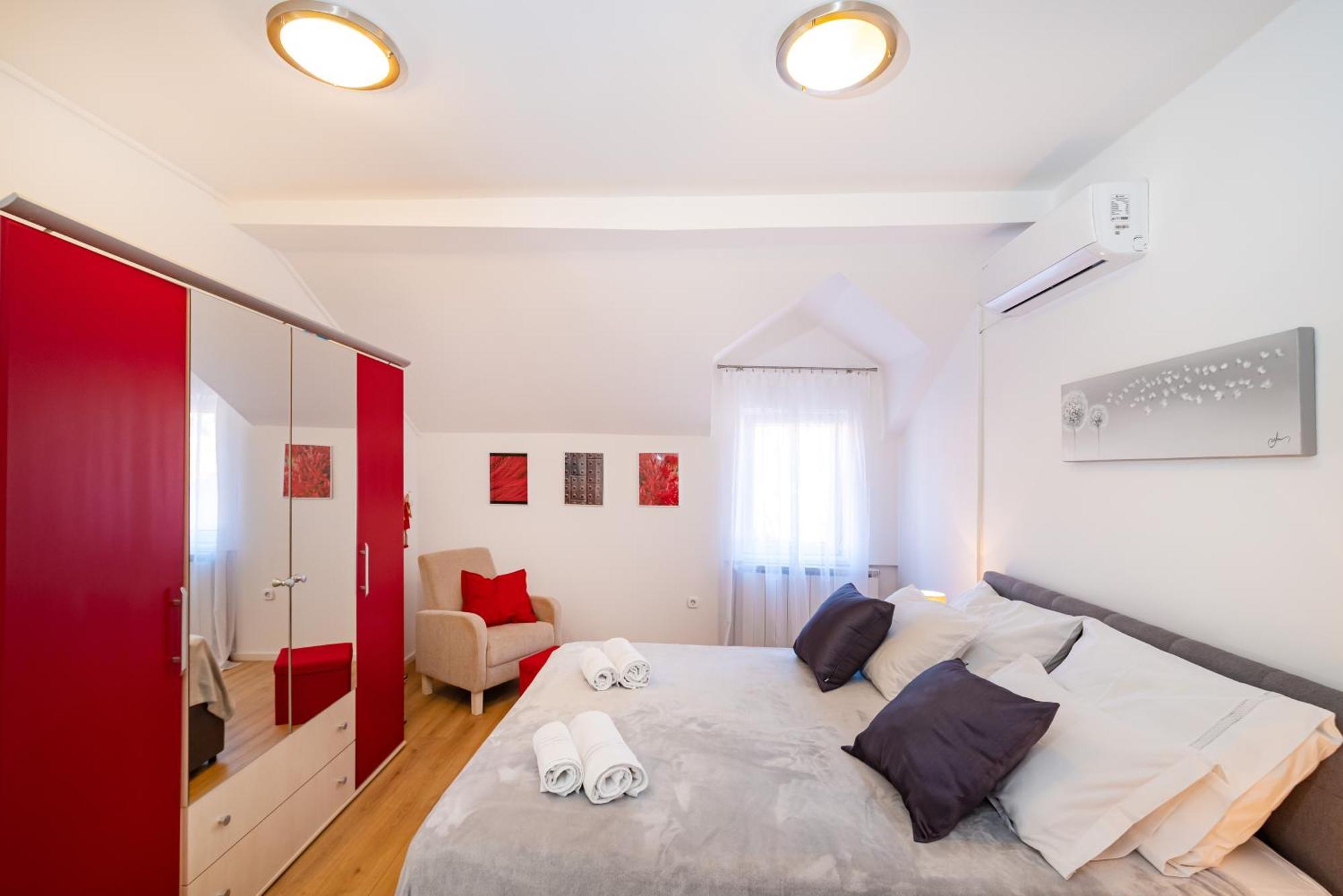 Mediterranean Terrace Apartment With Bikes & Sup Skradin Eksteriør bilde