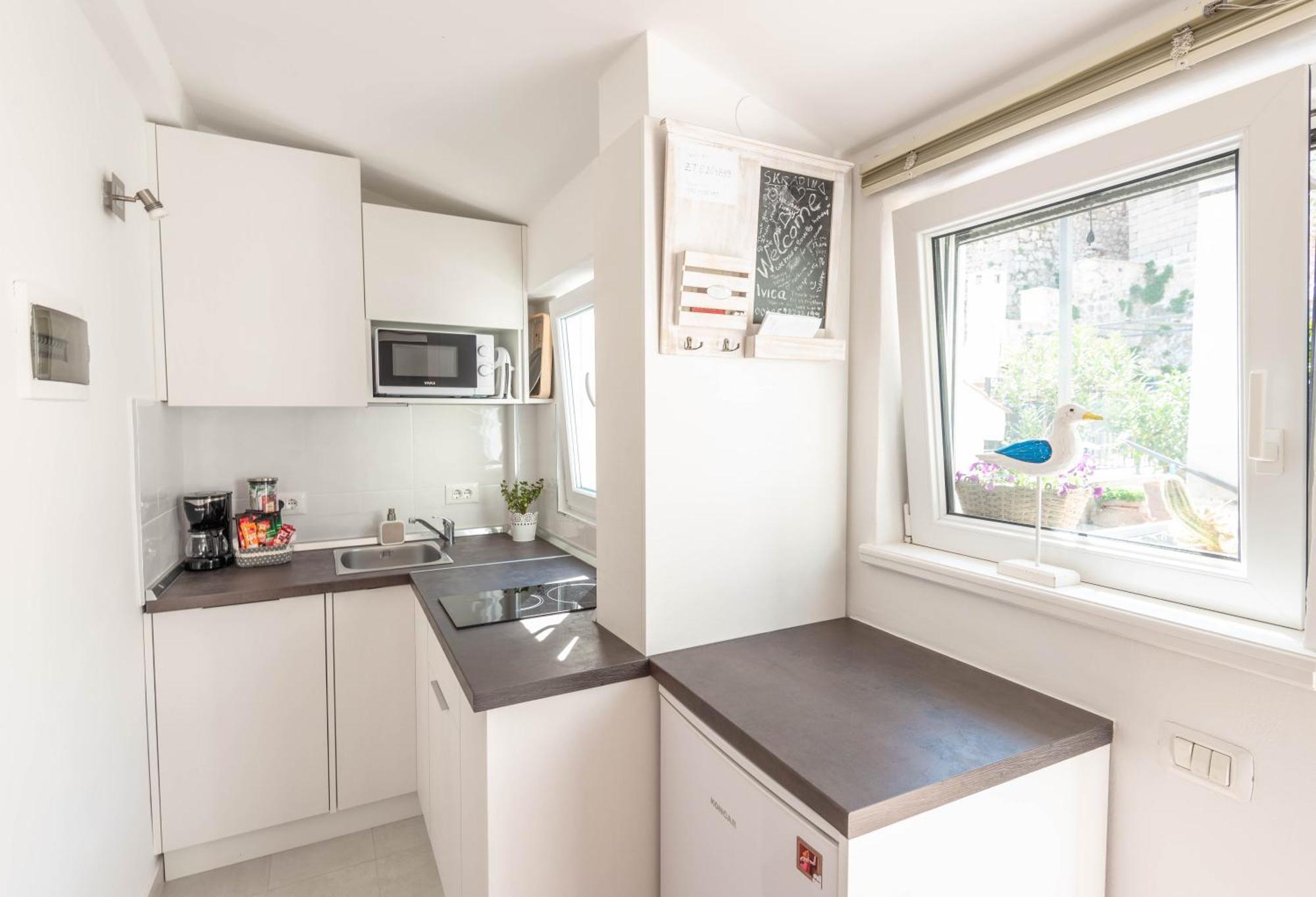 Mediterranean Terrace Apartment With Bikes & Sup Skradin Eksteriør bilde