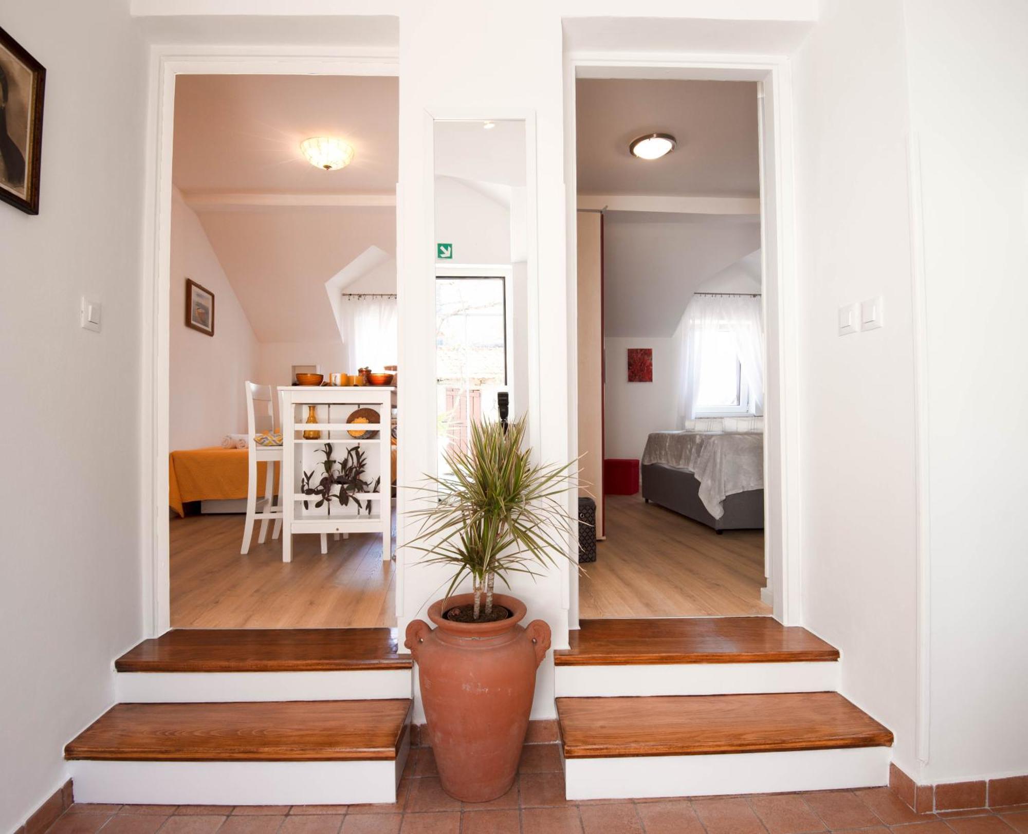 Mediterranean Terrace Apartment With Bikes & Sup Skradin Eksteriør bilde